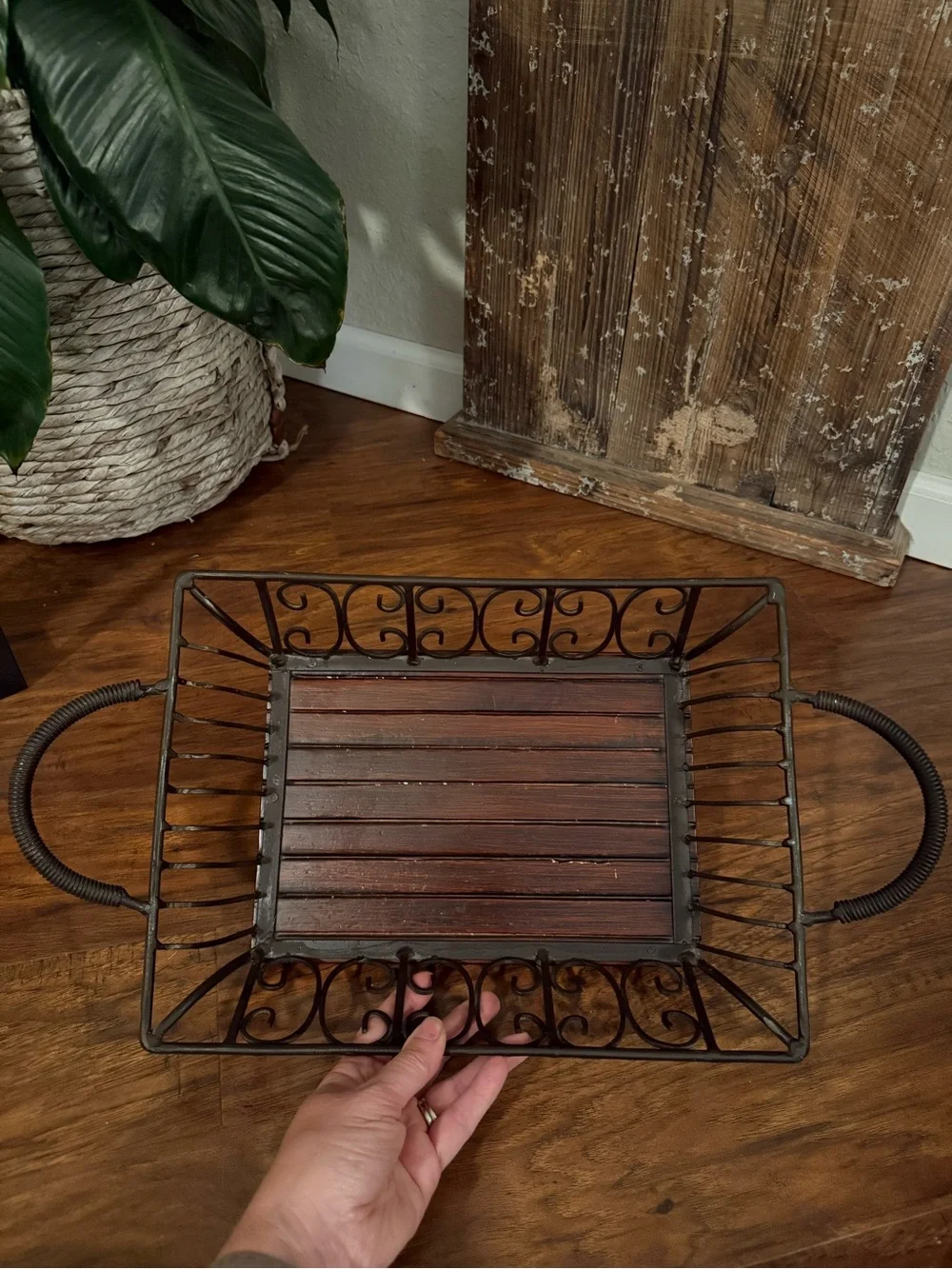 Vintage Wrought Iron And Wood Basket With Twist Handles 14” X 10”